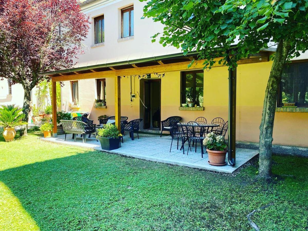 Hotel Borgo Antico ฟาบริอาโน ภายนอก รูปภาพ