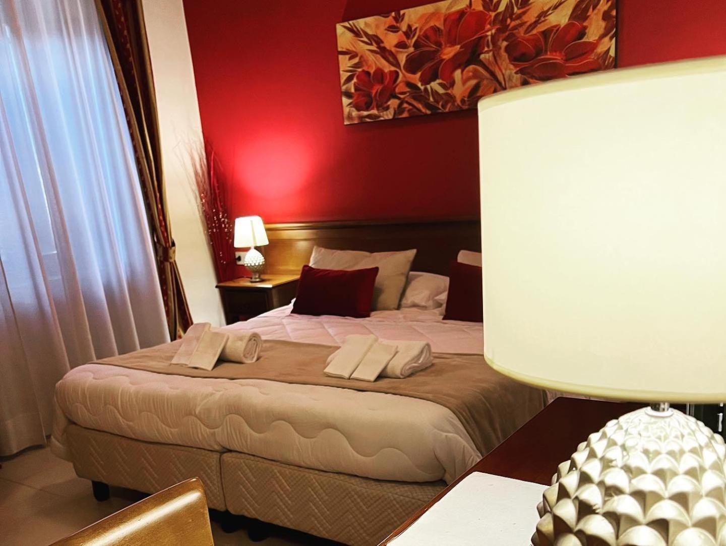 Hotel Borgo Antico ฟาบริอาโน ภายนอก รูปภาพ