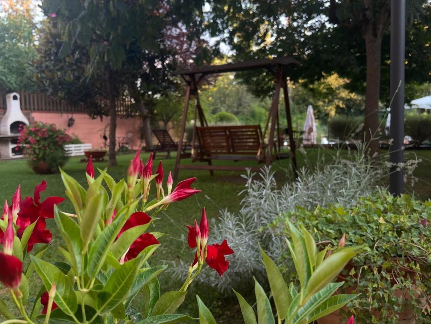 Hotel Borgo Antico ฟาบริอาโน ภายนอก รูปภาพ