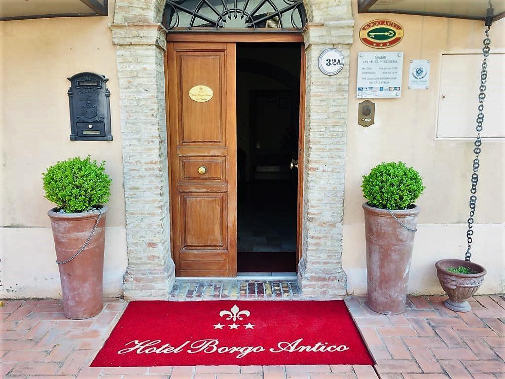 Hotel Borgo Antico ฟาบริอาโน ภายนอก รูปภาพ