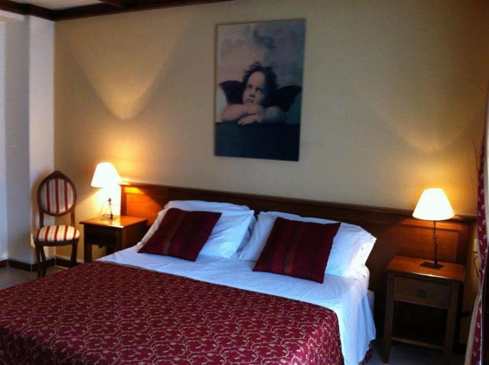 Hotel Borgo Antico ฟาบริอาโน ภายนอก รูปภาพ